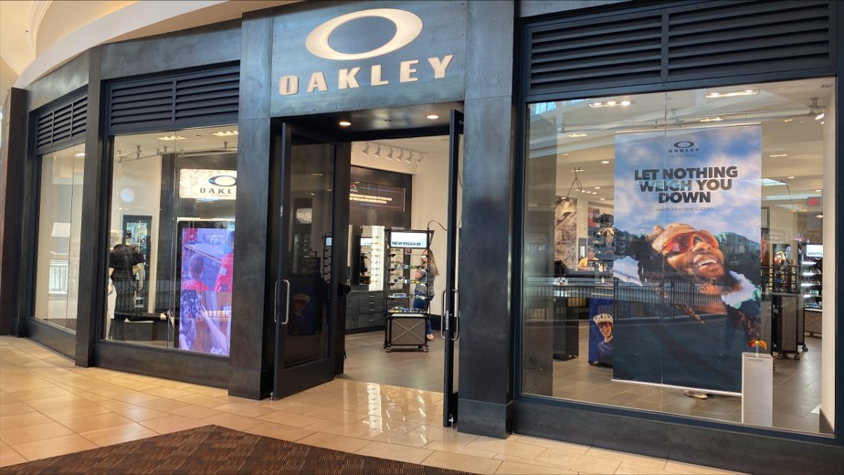 Oakley Store, 1500 Polaris Parkway Columbus, OH  Men's and Women's  Sunglasses, Goggles, & Apparel